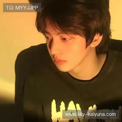 劳真杨